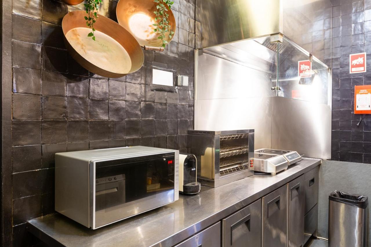 C&F Hostel Порто Екстериор снимка