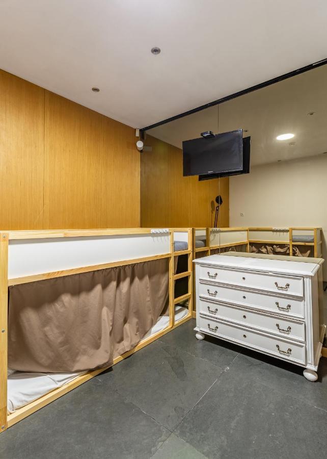 C&F Hostel Порто Екстериор снимка