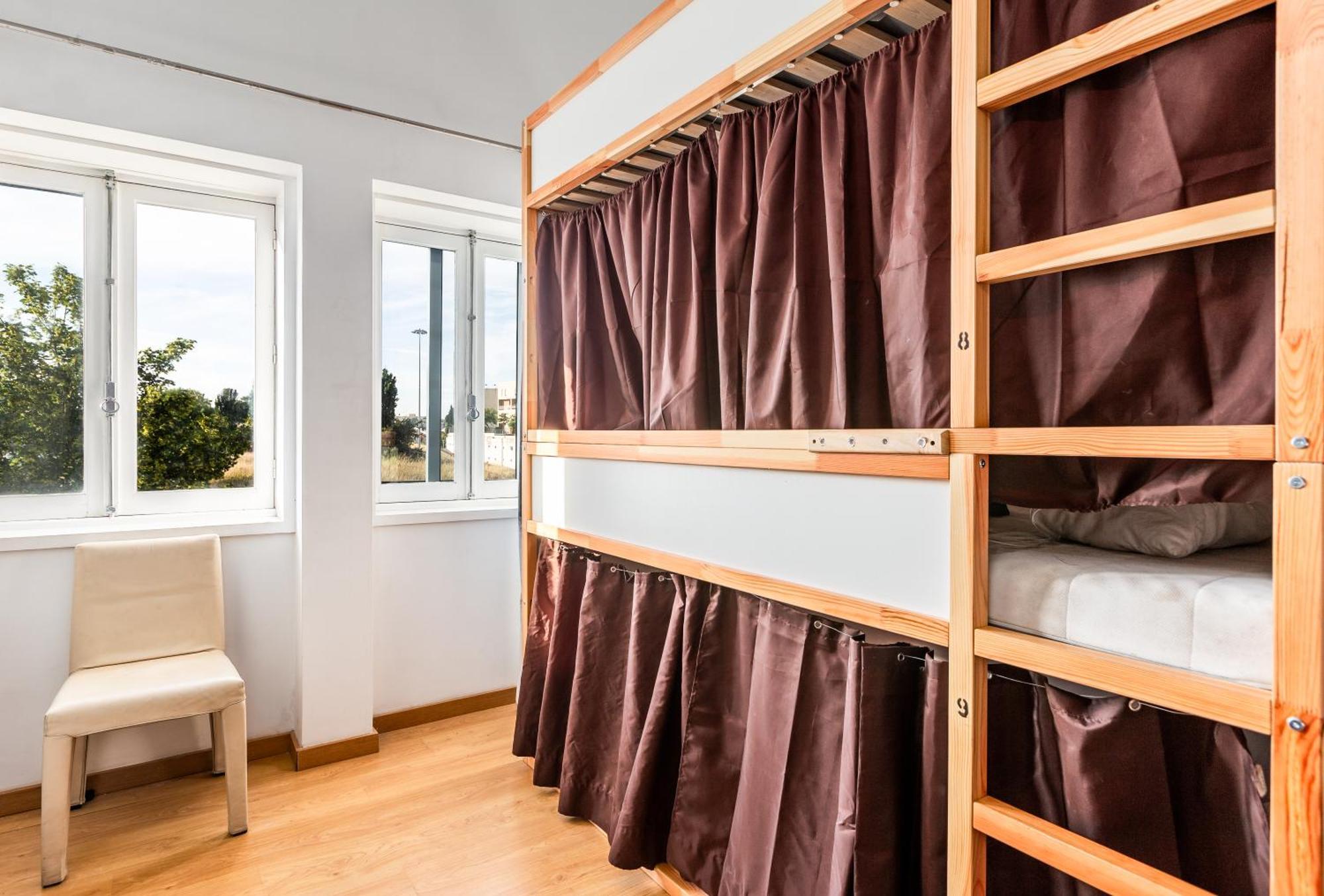C&F Hostel Порто Екстериор снимка